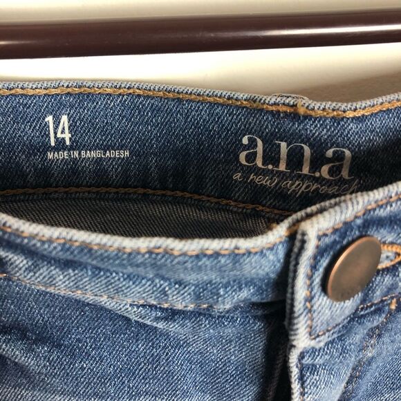 NWT A.N.A. A New Approach Joy Ride Jean Denim Raw Hem Skirt Women's - Picture 3 of 7